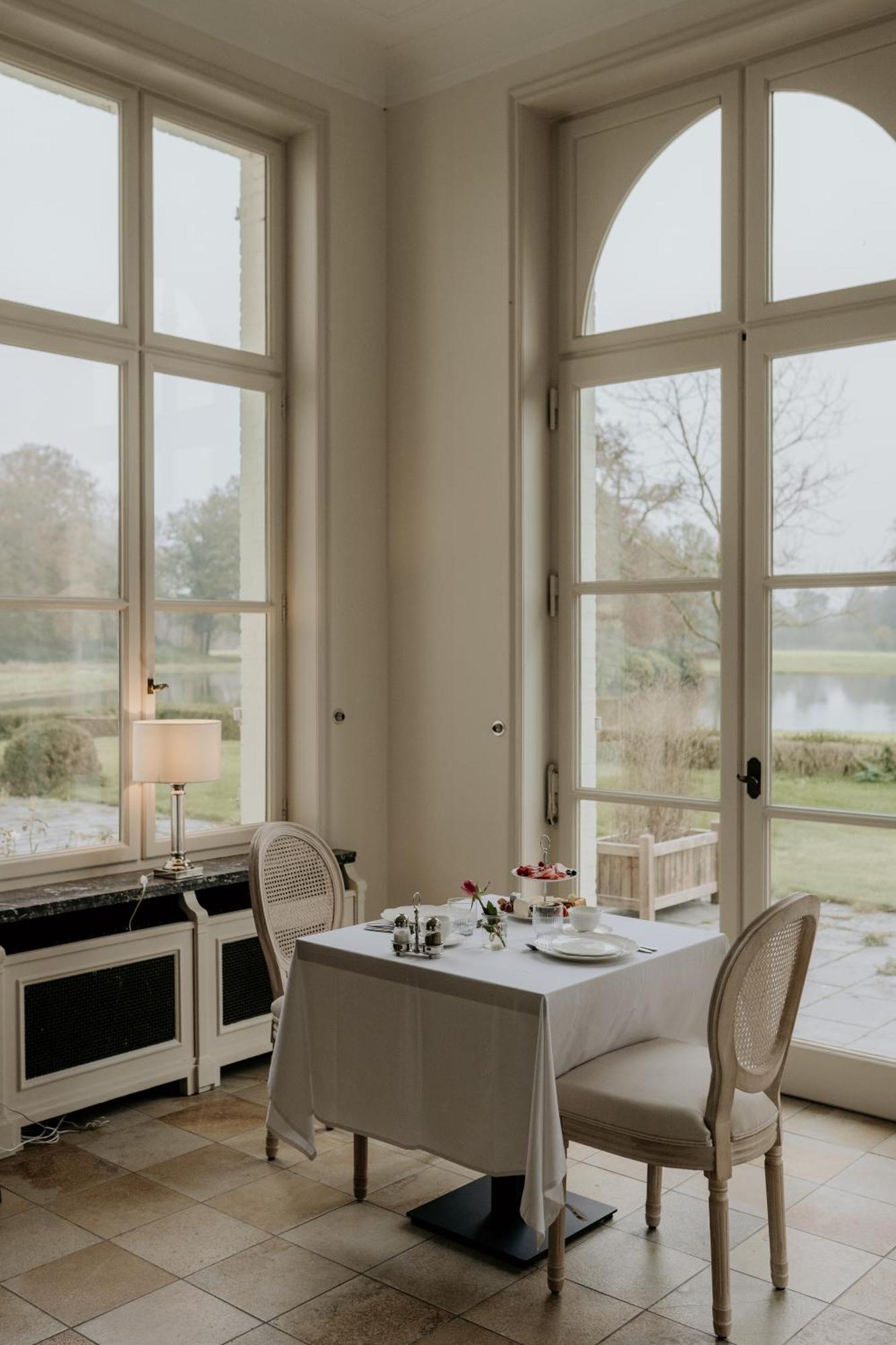 B&B Kasteel Den Tip 阿伦东克 外观 照片