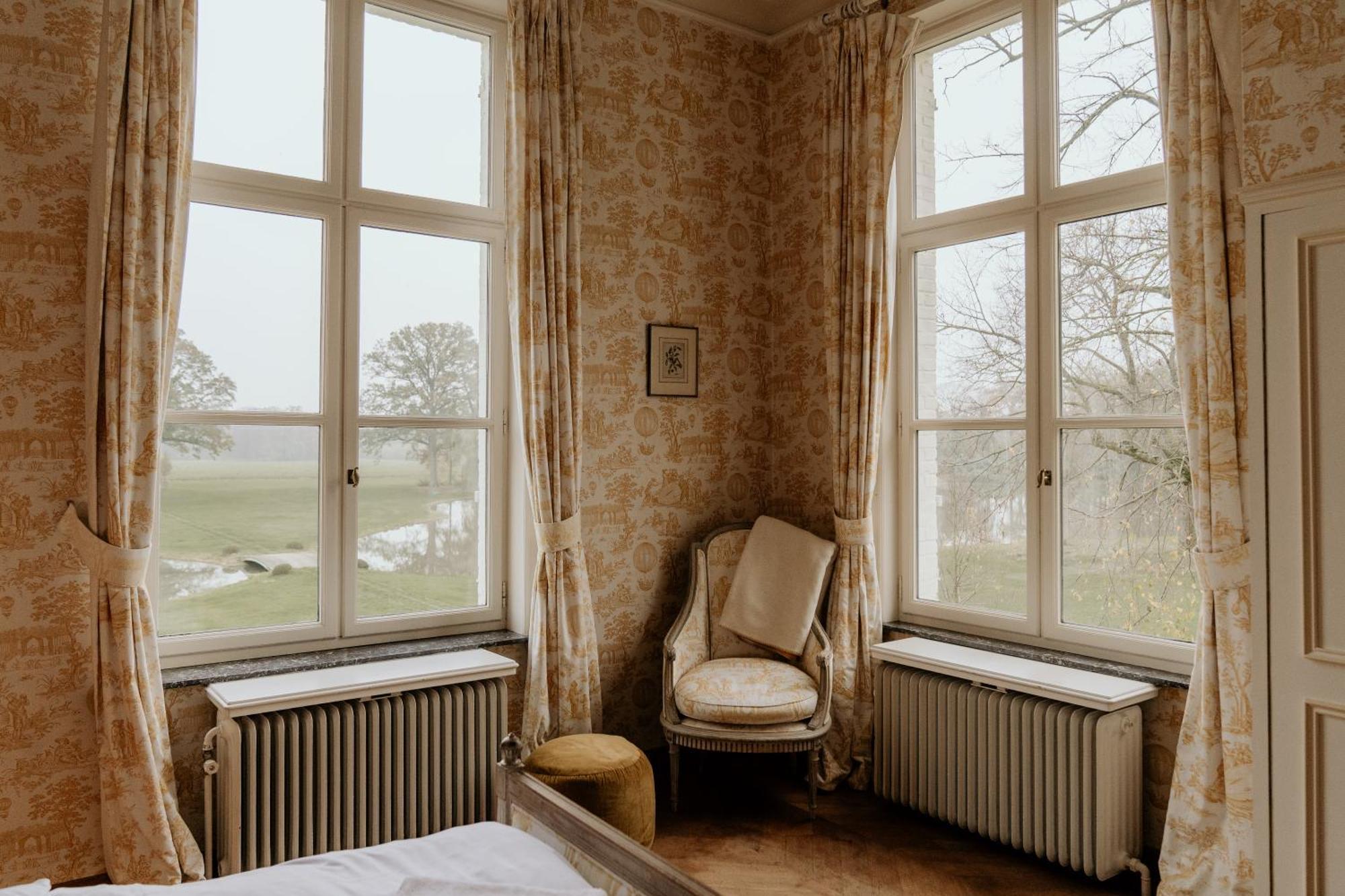 B&B Kasteel Den Tip 阿伦东克 外观 照片